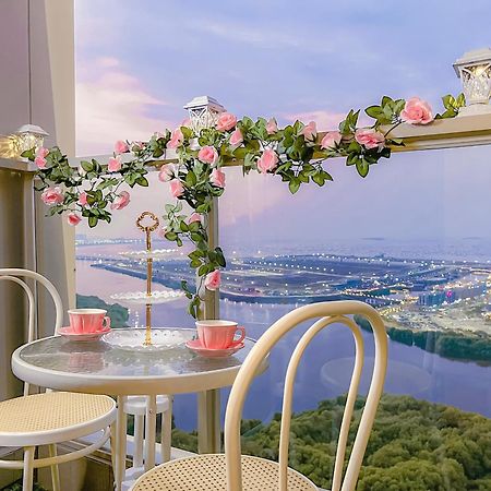 Gold Coast Pik Apartments By Host Jess จาการ์ตา ภายนอก รูปภาพ