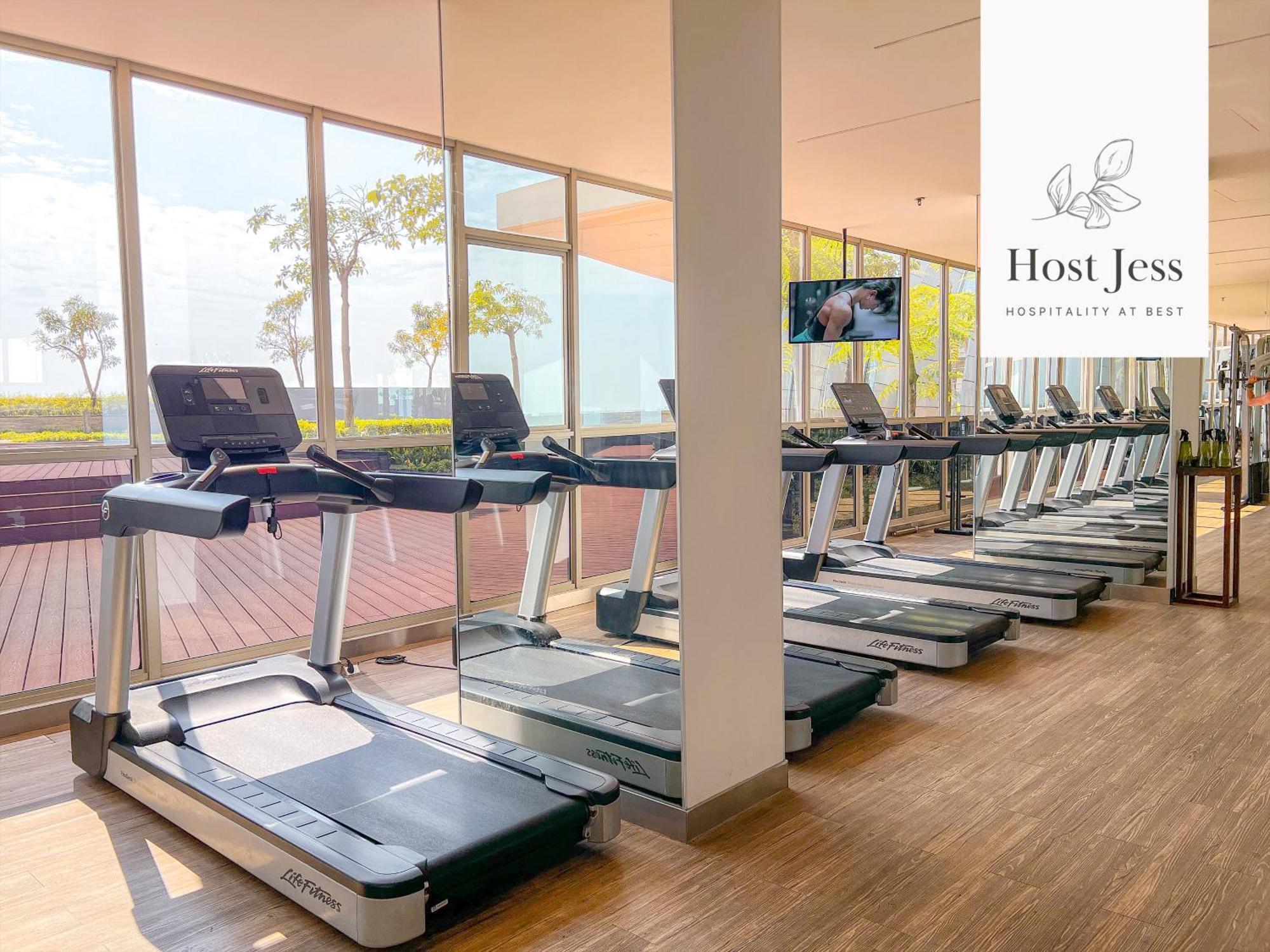 Gold Coast Pik Apartments By Host Jess จาการ์ตา ภายนอก รูปภาพ