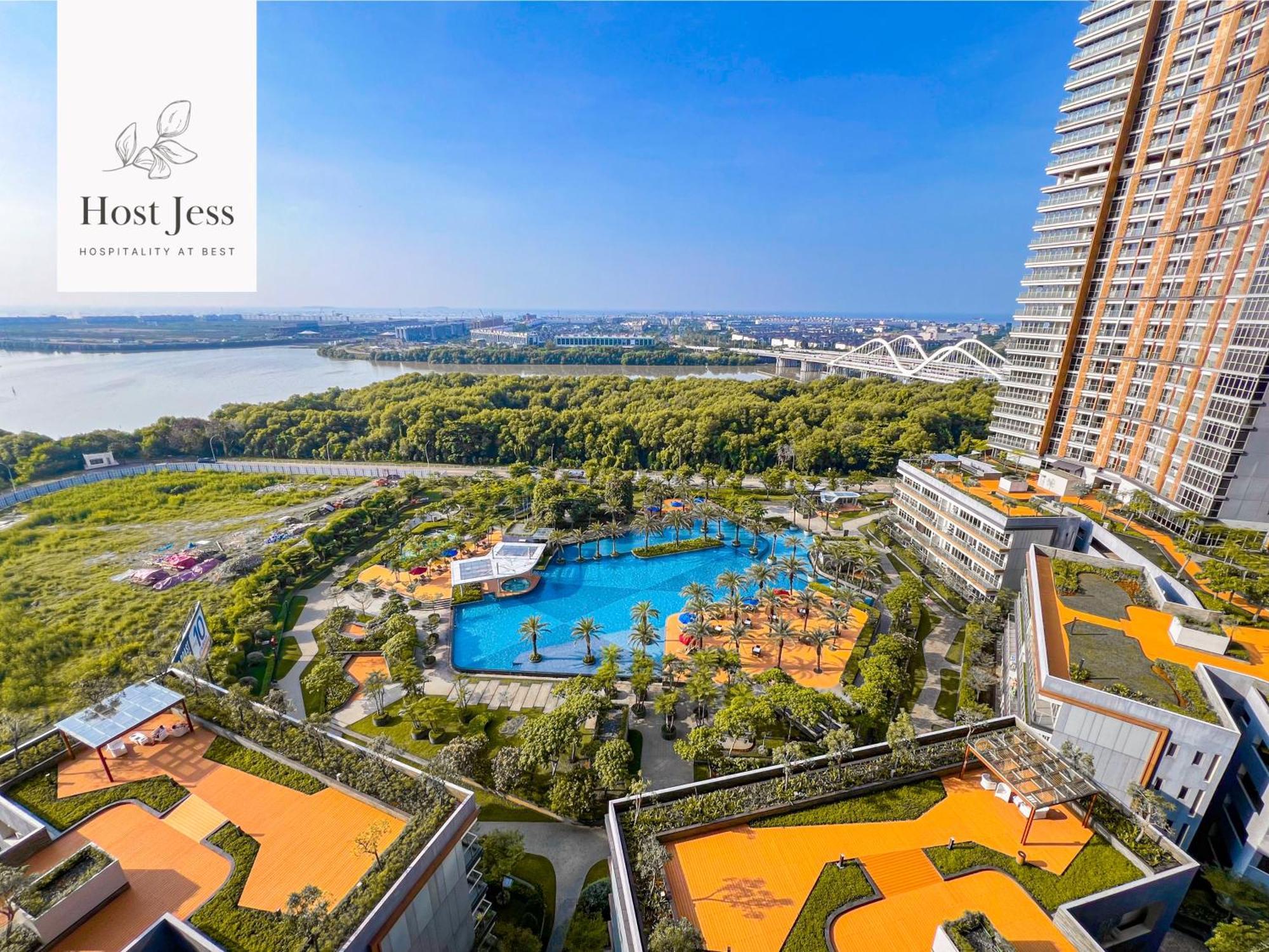 Gold Coast Pik Apartments By Host Jess จาการ์ตา ภายนอก รูปภาพ